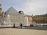 Louvre Pyramide