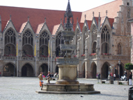 Marienbrunnen auf dem Altstadtmarkt